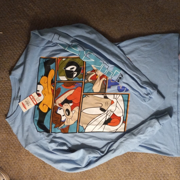 🎉MENS LOONEY TUNES TOP🎉 - Picture 3 of 8
